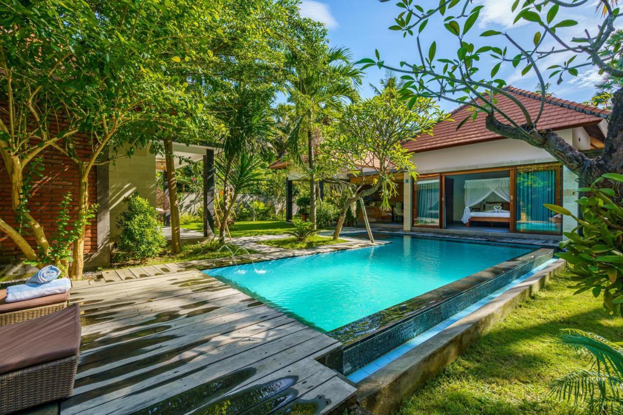 Hotel Coco Garden Kubutambahan  Exterior foto