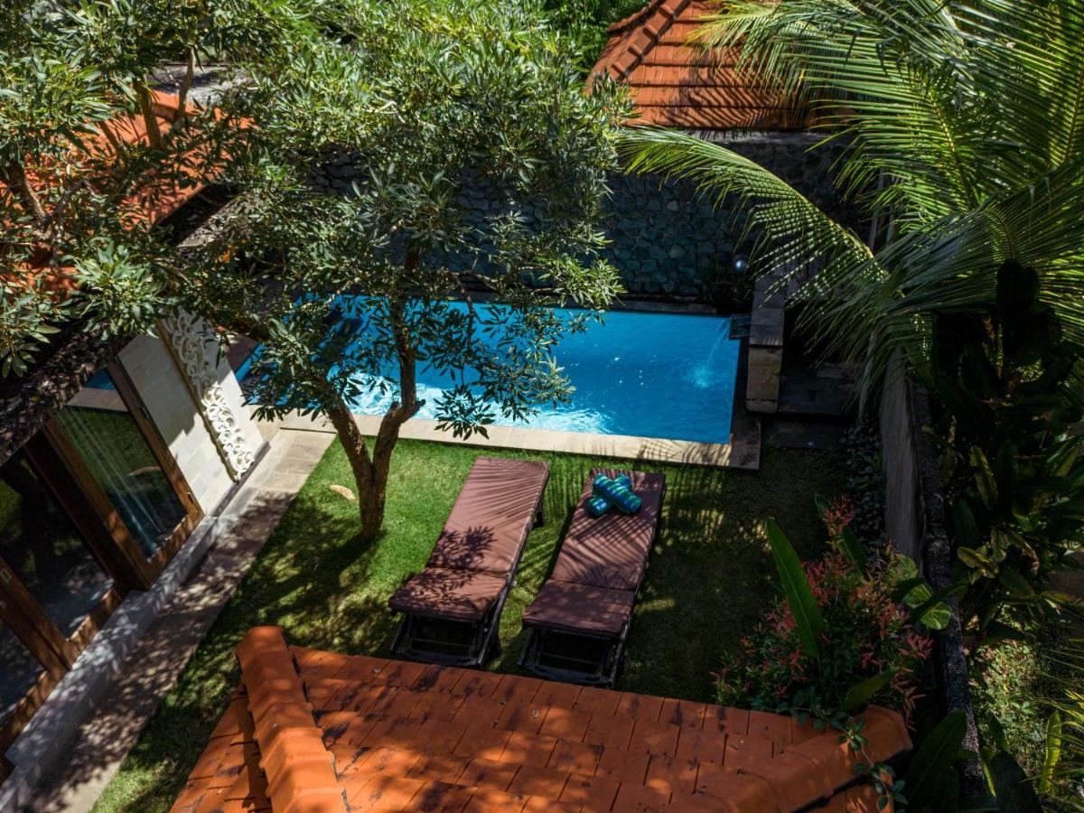 Hotel Coco Garden Kubutambahan  Exterior foto
